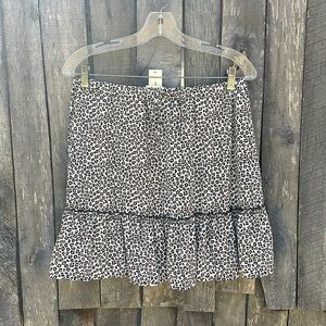 NWT Francesca’s Leopard Skirt size Medium
